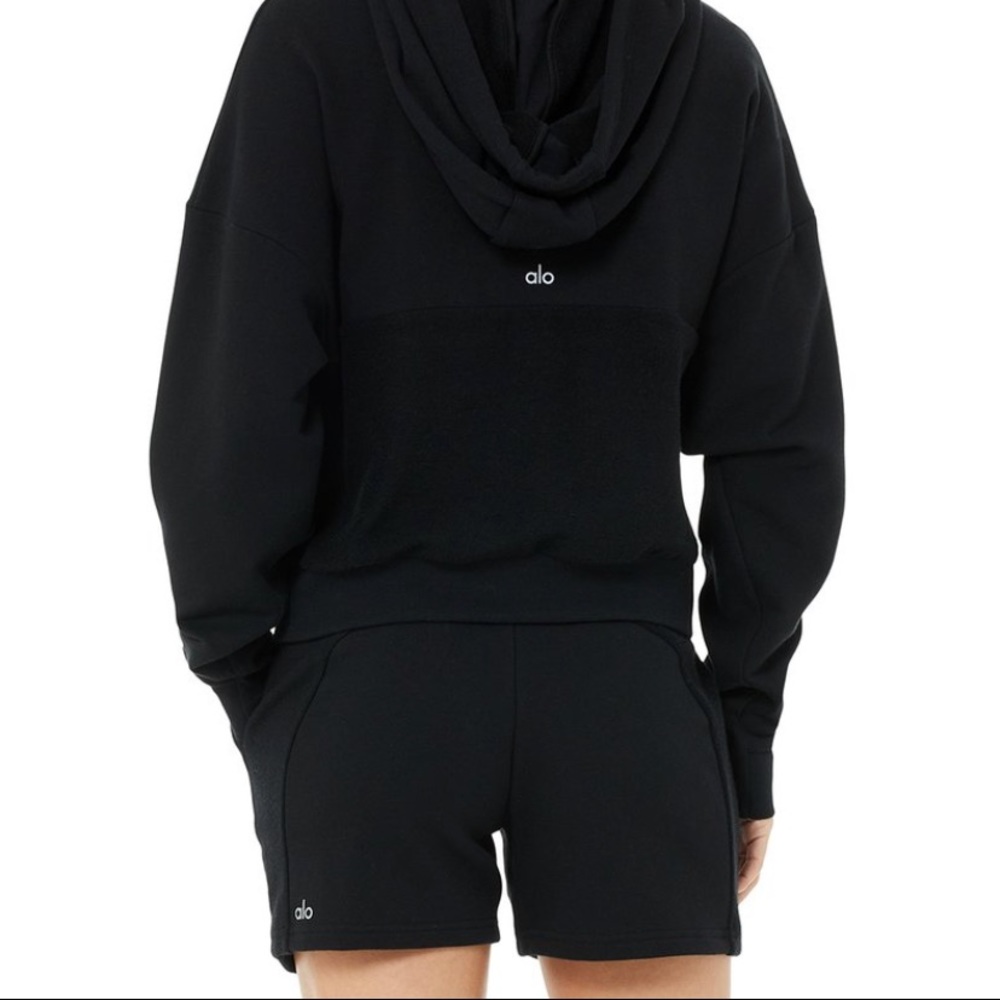 ALO Yoga Avenue Sweat Short Medium Black